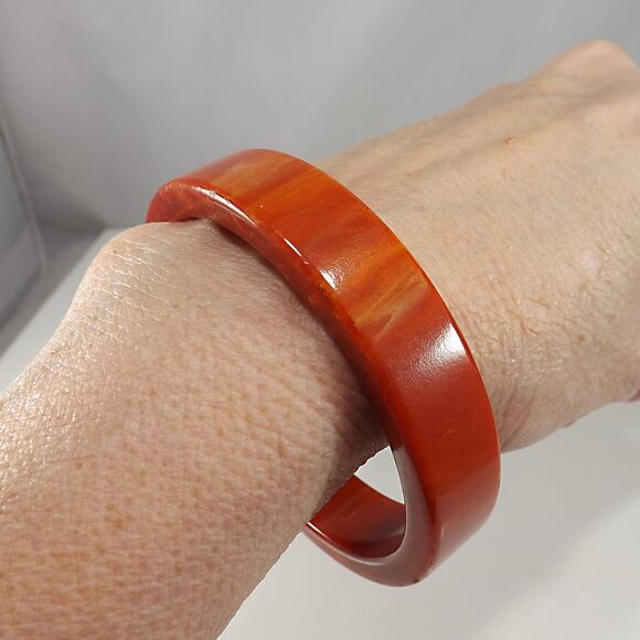 Bakelite Bangle Bracelet, Art Deco 15mm Band, 1930s Vintage Jewelry - Picture 7 of 10